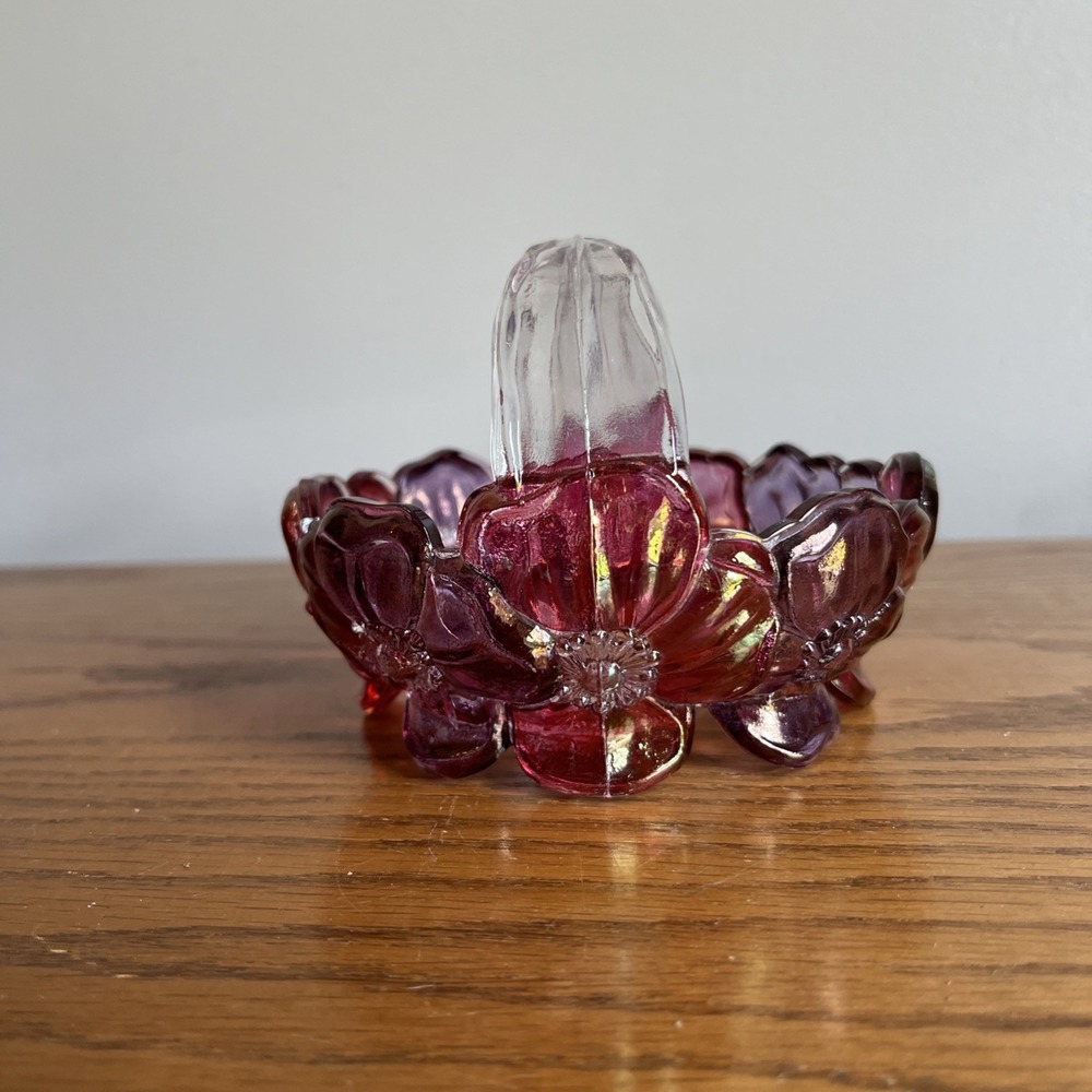 Vintage Westmoreland Dogwood Pansy Purple & Pink Glass Basket, Trinket Dish - Picture 5 of 11